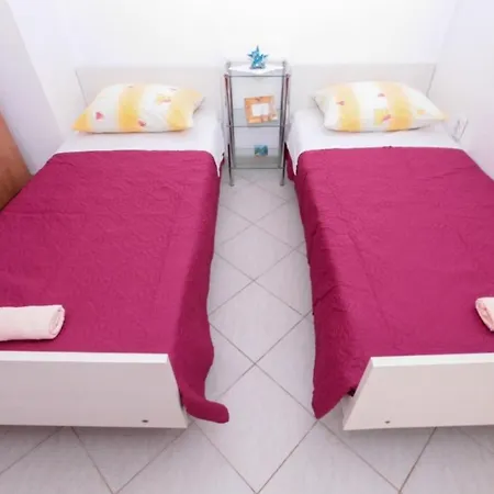 Robinson Milic Appartement *
