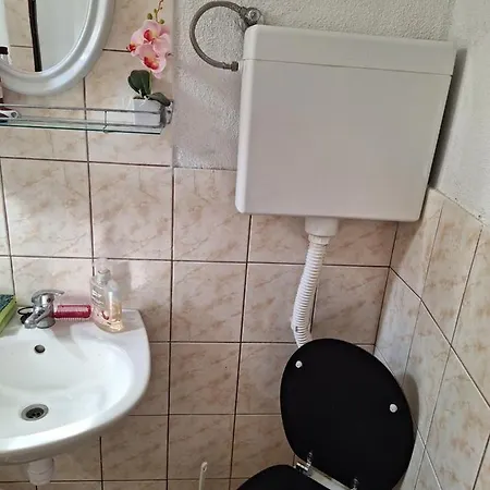 Robinson Milic Apartment Selca kod Bogomolja